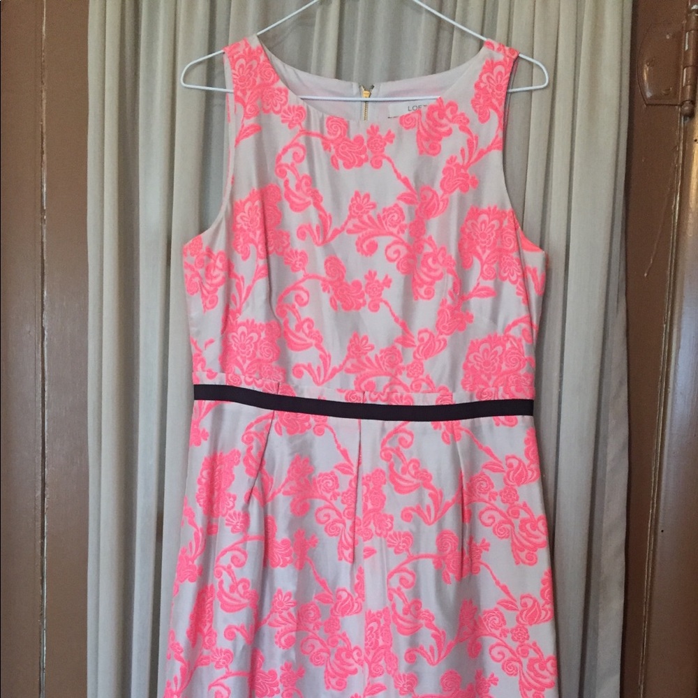 Sleeveless dress